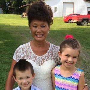 Meet your Posher, Debra